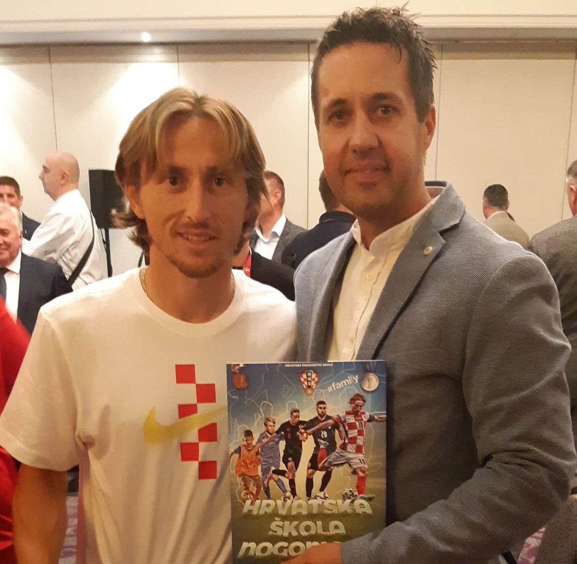 Predstavljena knjiga “Hrvatska škola nogometa”